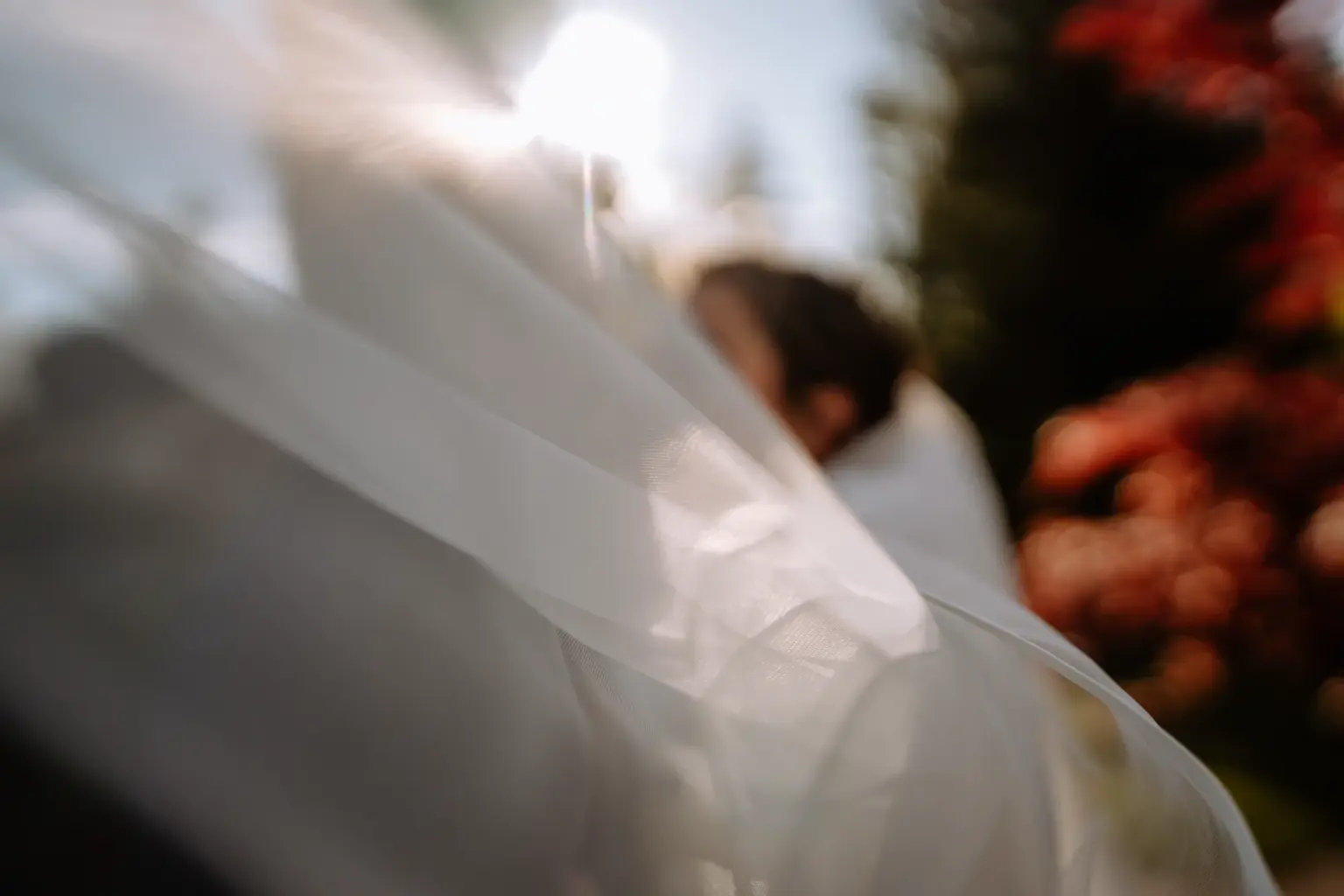 Paarshooting während der Hochzeitsfeier im Schloß Höhenried