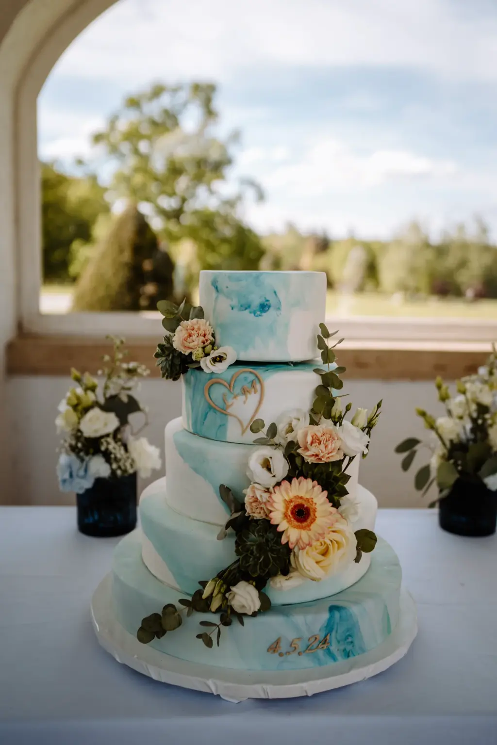 Hochzeitstorte im Schloß Höhenried