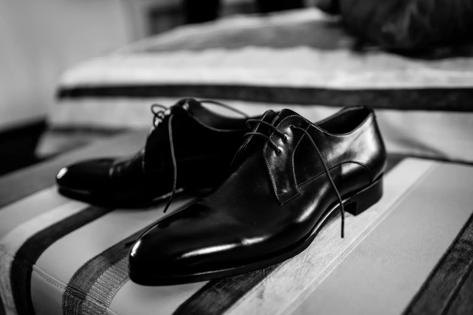 Detailaufnahme von den Schuhen beim Getting Ready