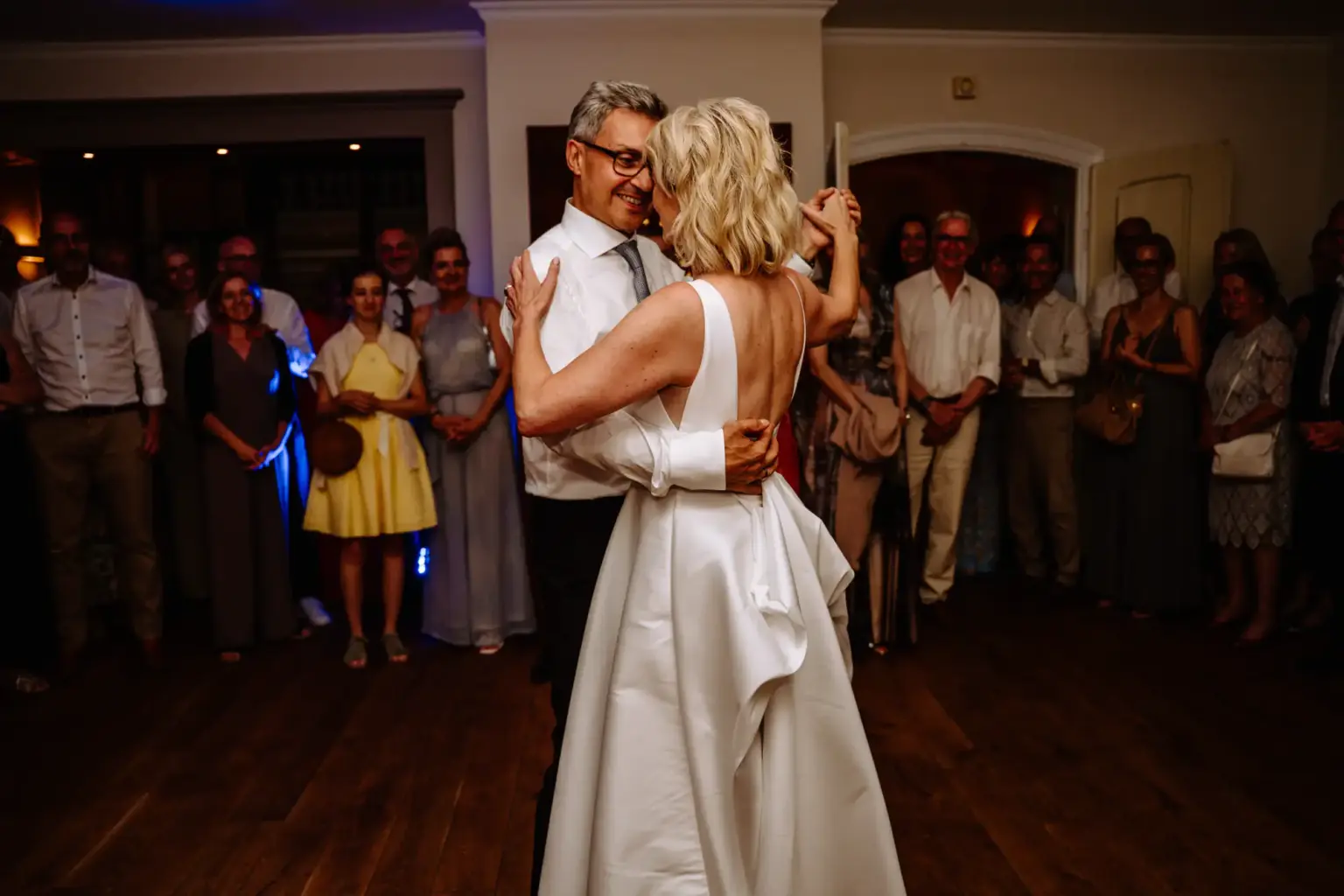 Party beginnt nach dem Hochzeitstanz