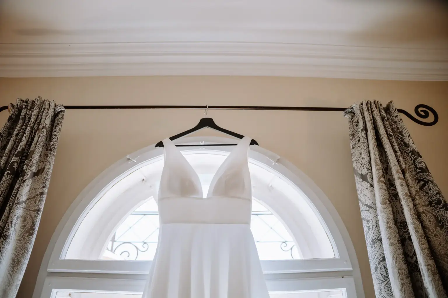 Detailfotos von dem traumhaften Hochzeitskleid