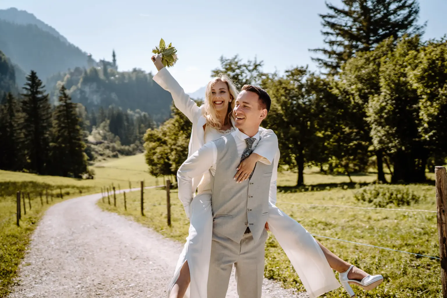 Hochzeitsfotos, die Intimität und Verbundenheit zeigen