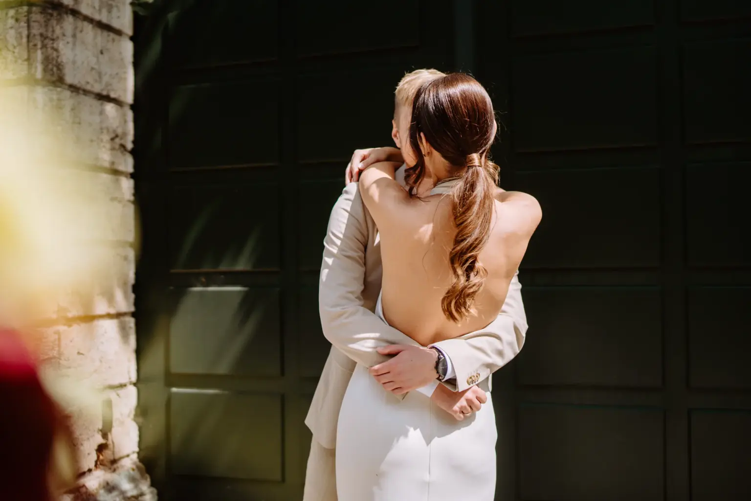 Moderne Hochzeitsfotografie bei Standesamtshochzeit