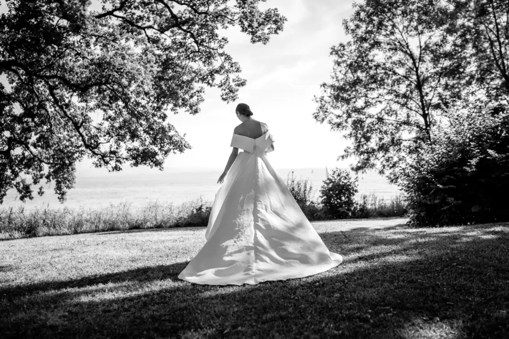 Hochzeitsfotos am Ufer vom Bodensee im Yachtclub in Friedrichshafen