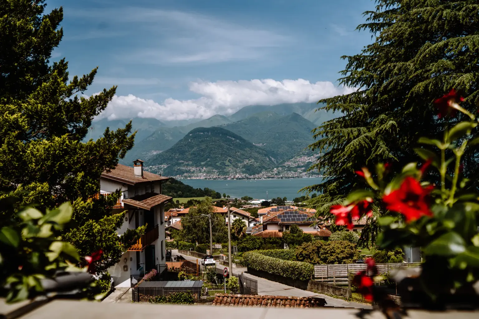 Blick auf den Comer See in Italien