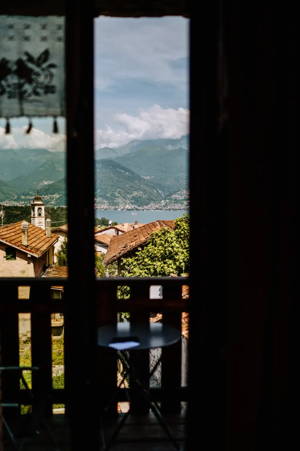 Blick aus dem Fenster beim Getting Ready vom Bräutigam